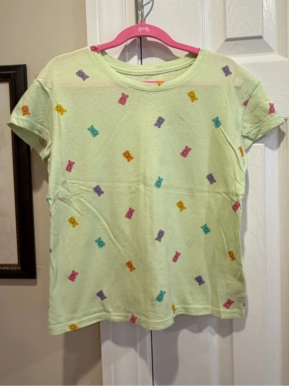 Old Navy Kids Light Green Gummy Bear Print Tee